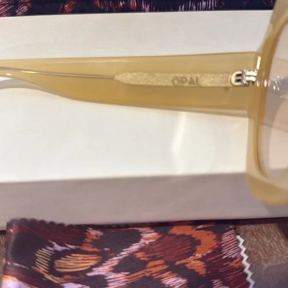 NIB Ulla Johnson Opal Sunglasses Butterfly Shape Ochre in color